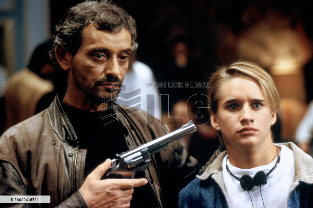 Diplomatic Siege (1999)