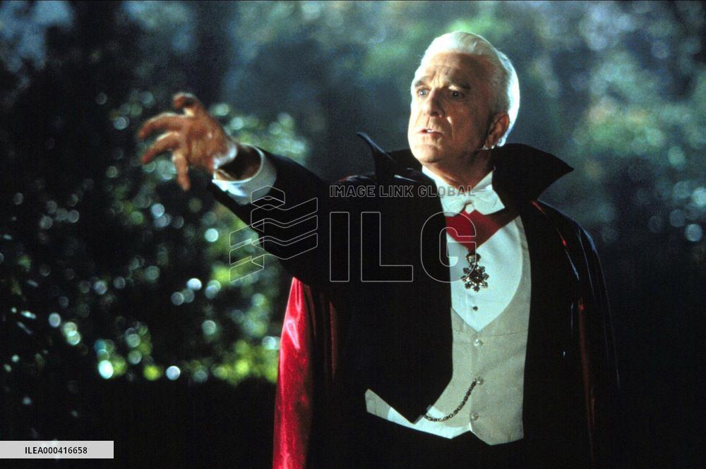 Dracula: Dead & Loving It (1995)