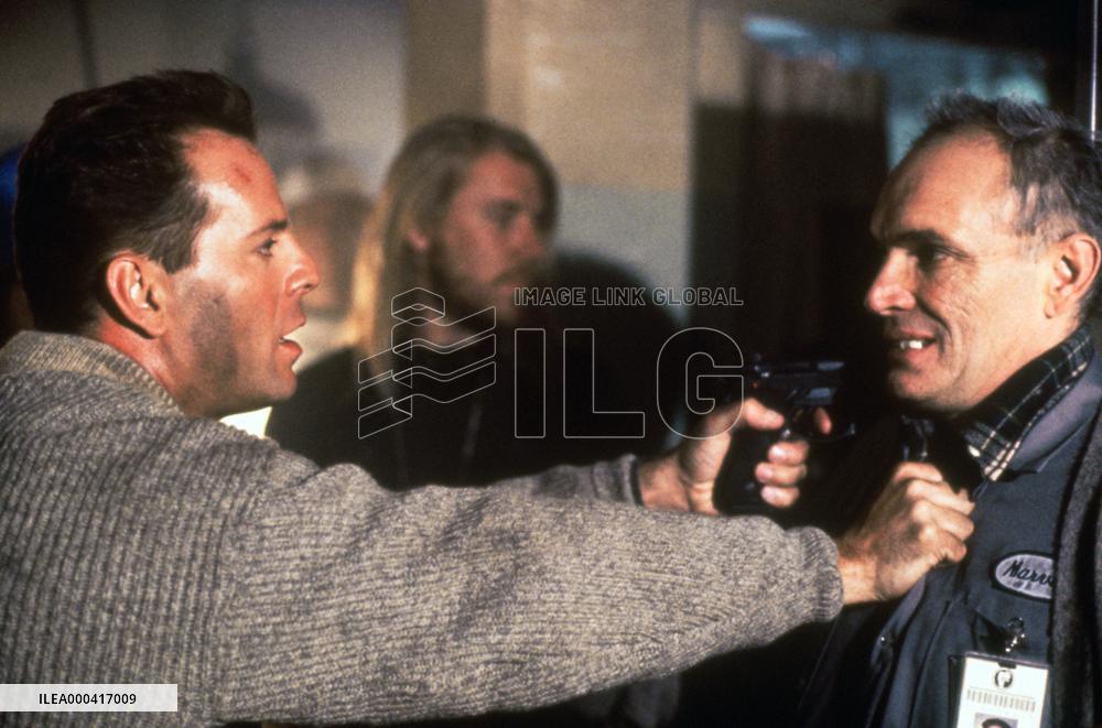 Die Hard 2 (1990)
