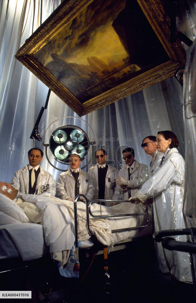 Twelve Monkeys; 12 Monkeys (1995)