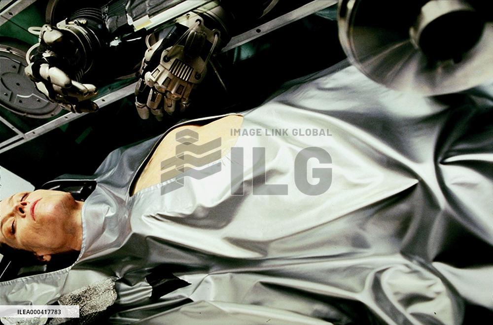 Alien: Resurrection ; Alien 4 (1997)