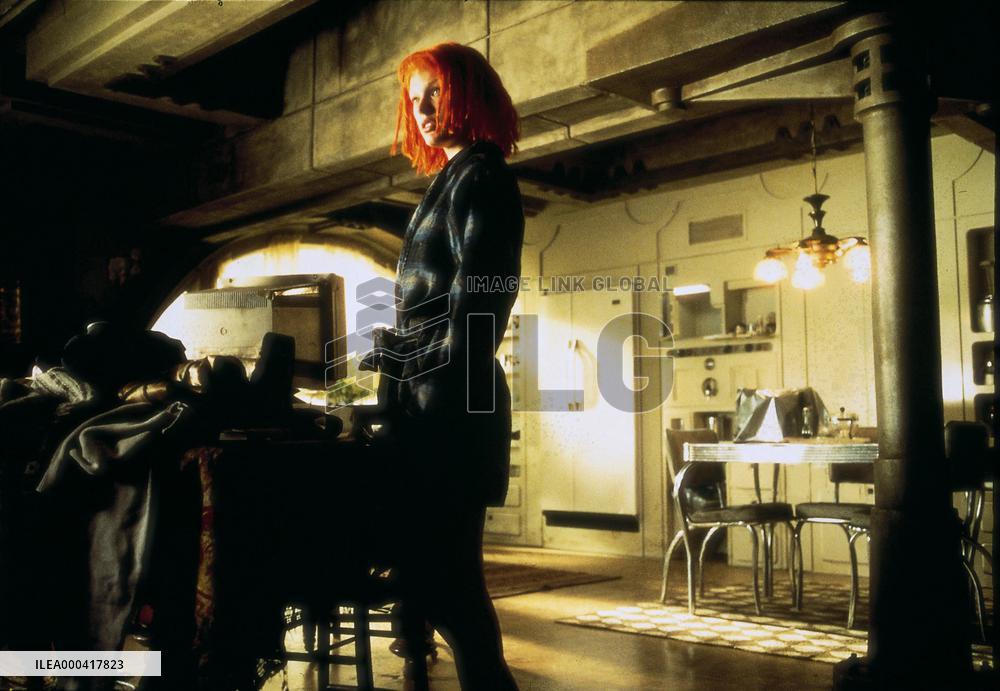The Fifth Element (1997)
