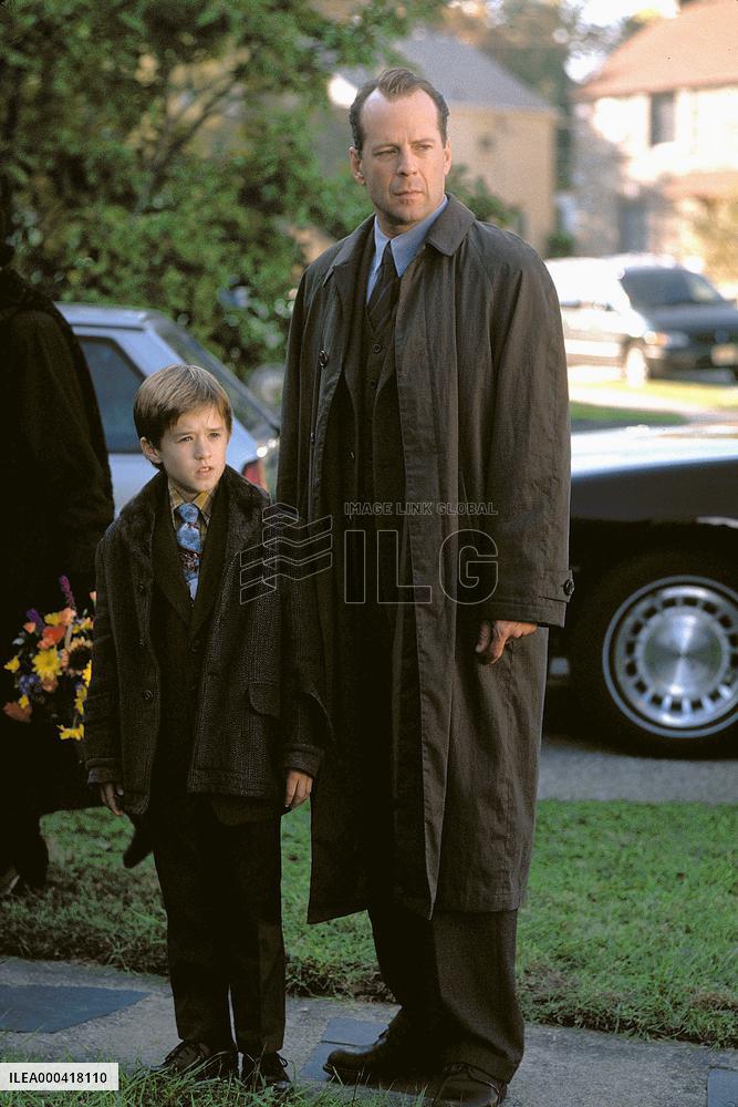 The Sixth Sense (1999)