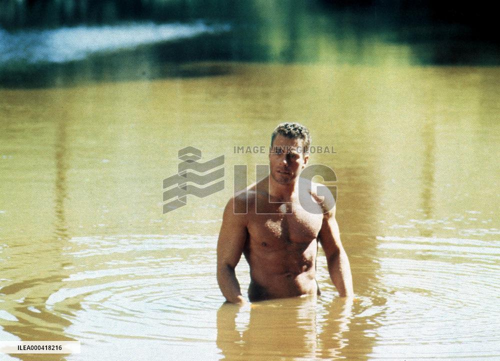 Nowhere To Run (1993)