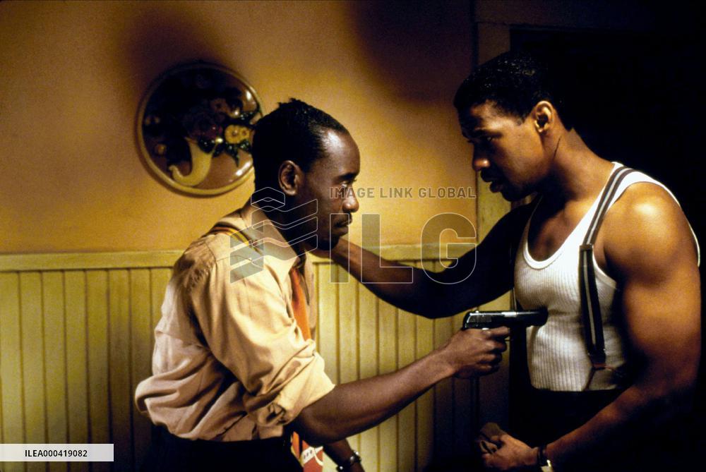 Devil In A Blue Dress (1995)