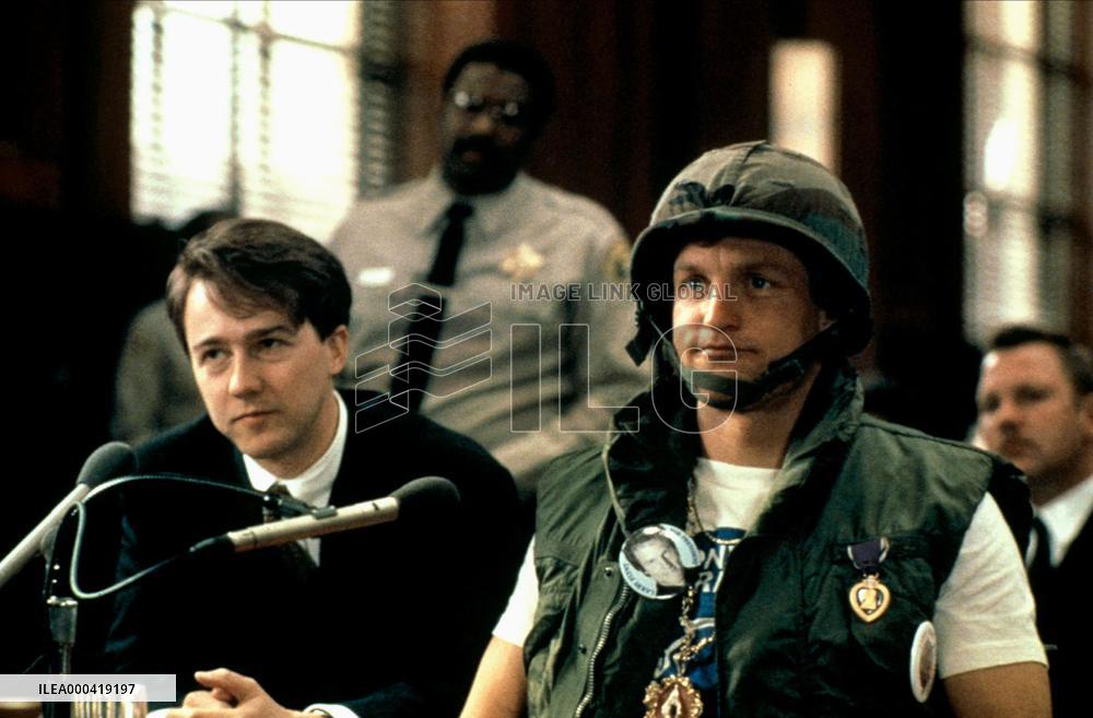 The People Vs. Larry Flynt (1996)