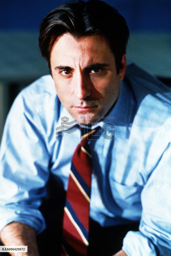 Night Falls On Manhattan (1996)