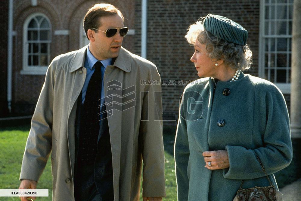 Guarding Tess (1994)