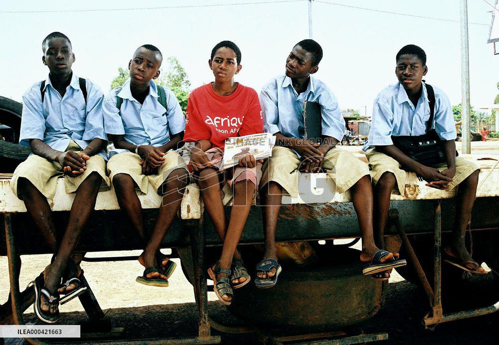 11'09'01 - September 11 (2002)