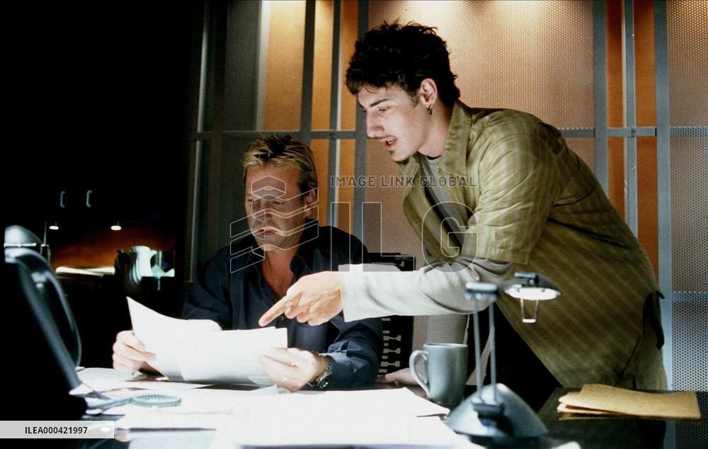 24 : Season 1 (2001)