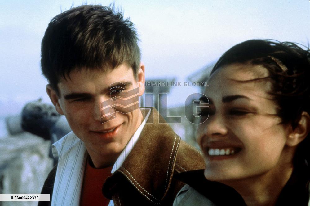 40 Days And 40 Nights (2002)