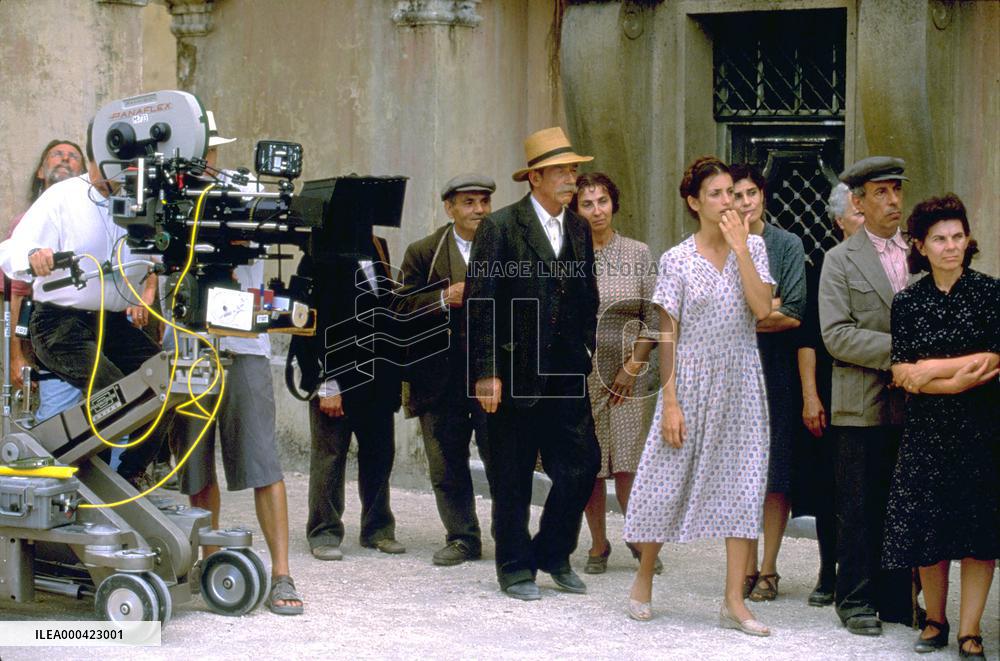 Captain Corelli's Mandolin (2001)