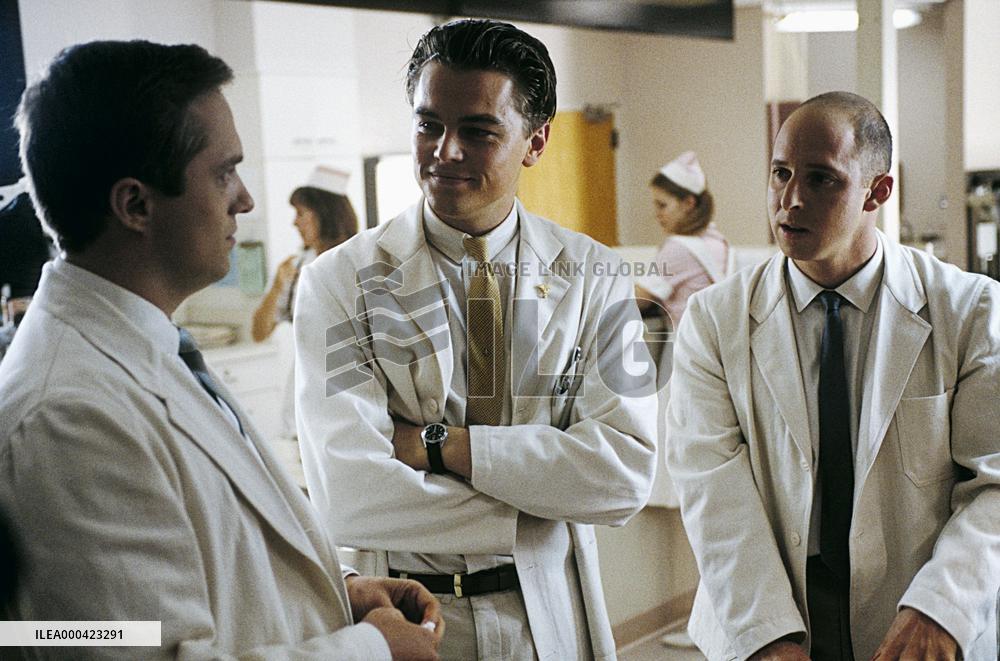 Catch Me If You Can (2002)