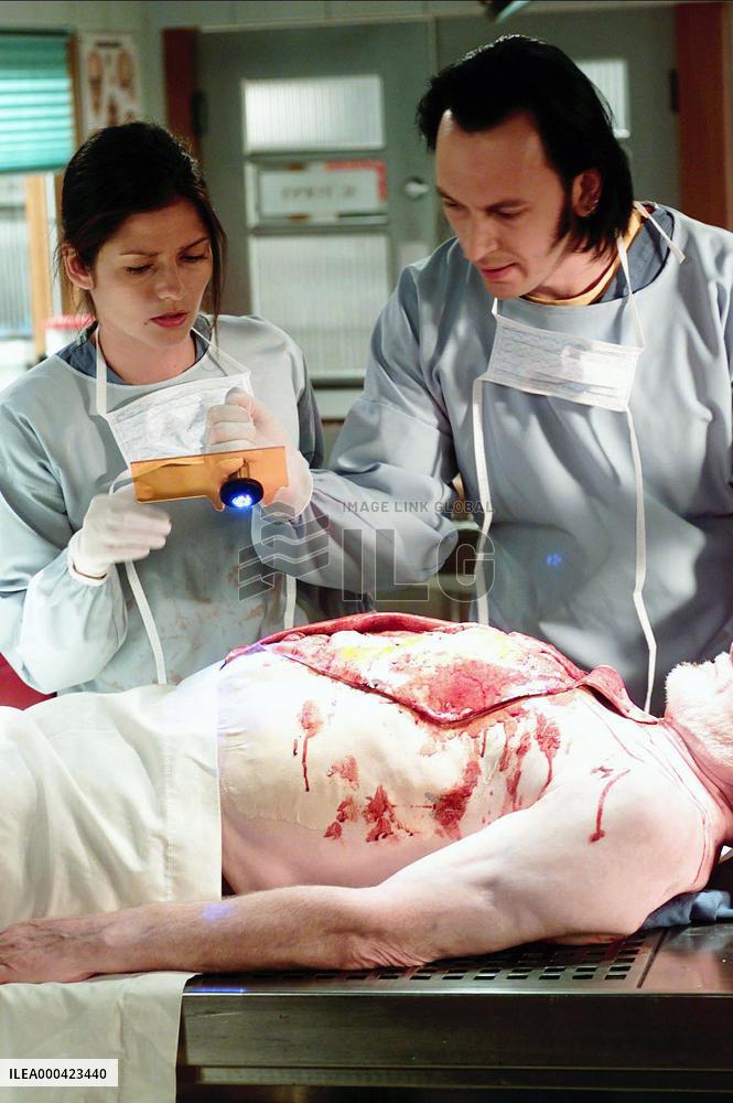 Crossing Jordan (2001)