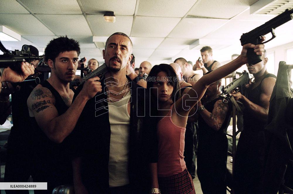 District 13; Banlieue 13 (2004)