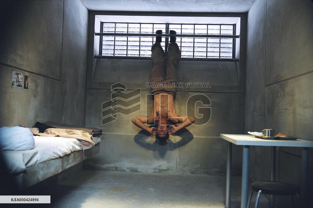 District 13; Banlieue 13 (2004)