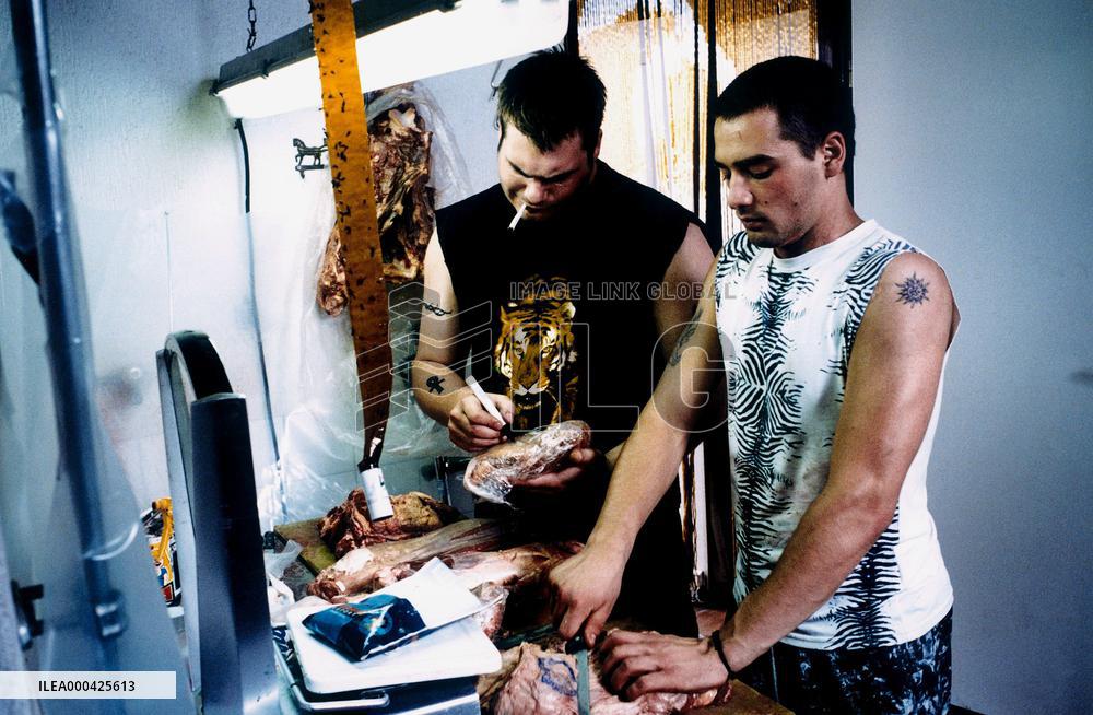 Drift; Adrift (2001)