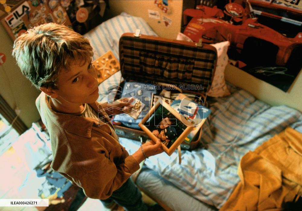 Emil And The Detectives (2001)