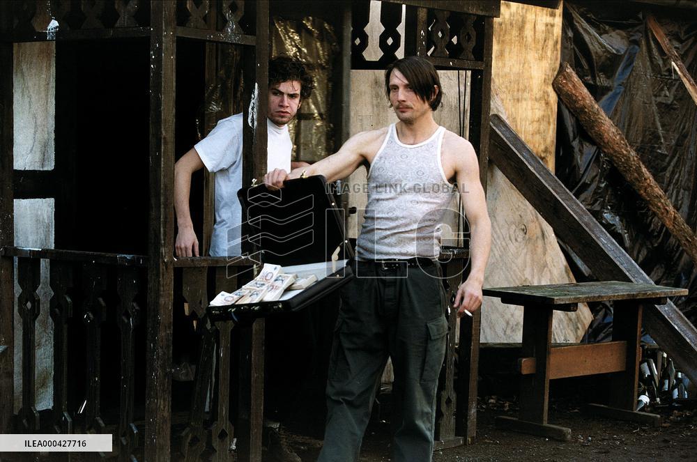 Flickering Lights (2000)