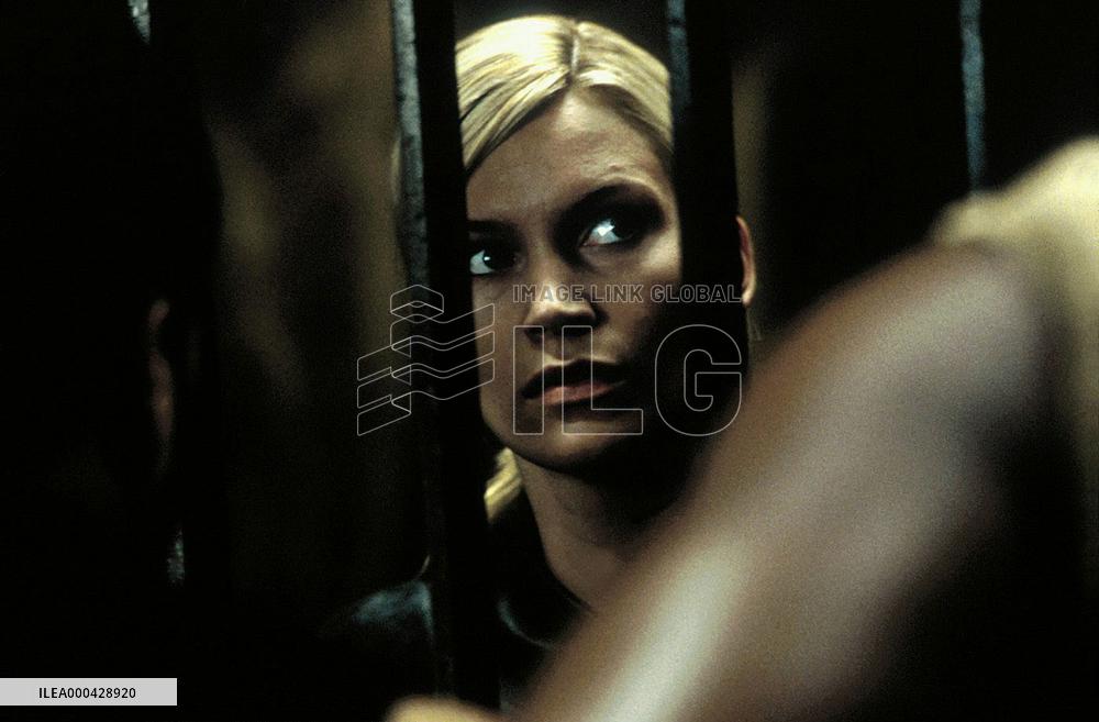 Ghosts Of Mars (2001)