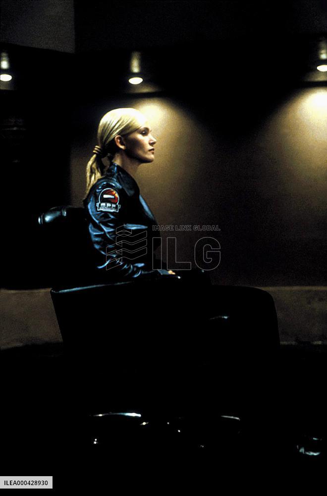 Ghosts Of Mars (2001)