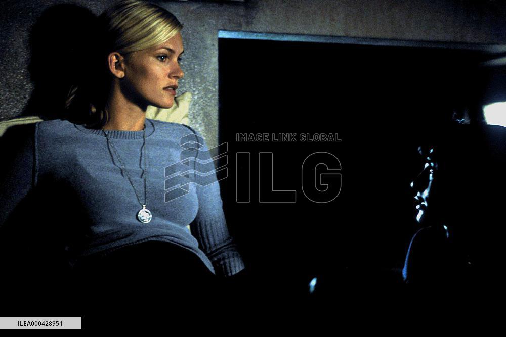 Ghosts Of Mars (2001)