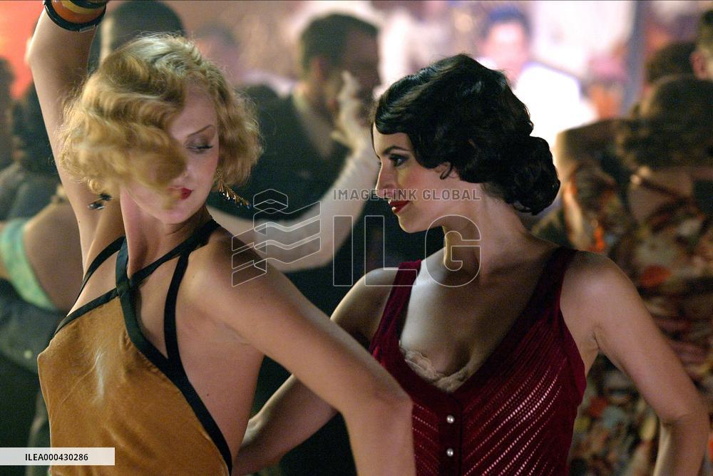 Head In The Clouds (2004)