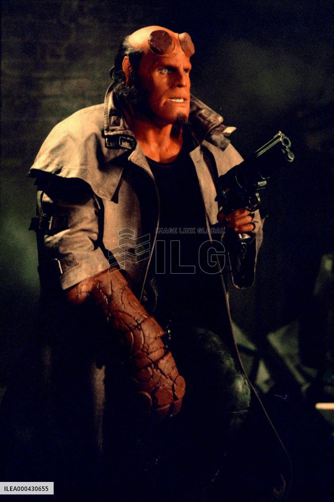 Hellboy (2004)