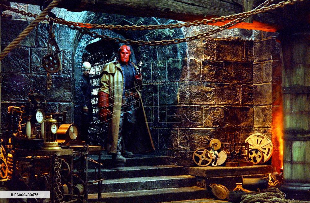Hellboy (2004)