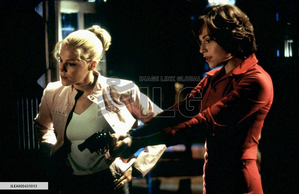 High Heels And Low Lifes (2001)