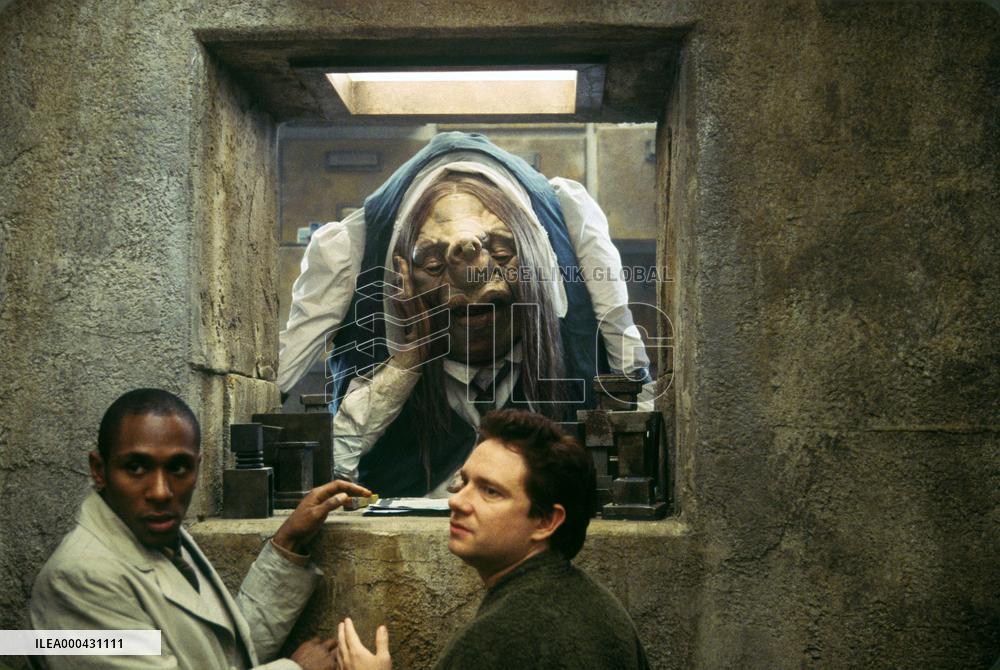 Hitchhiker's Guide To Galaxy (2005)