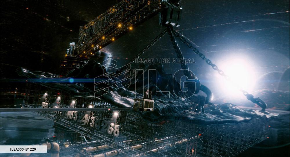 Hitchhiker's Guide To Galaxy (2005)