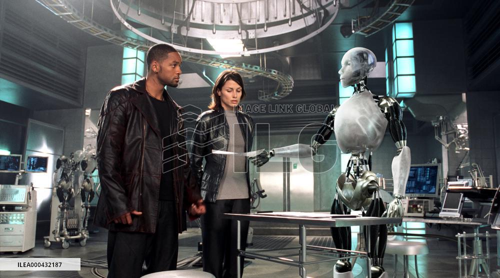 I, Robot (2004)