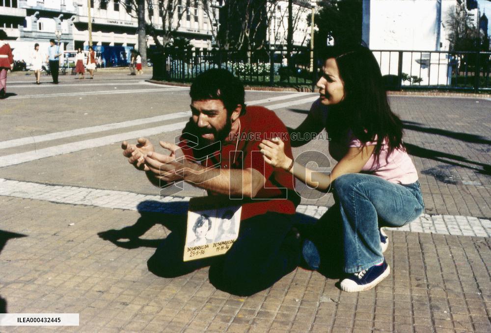 Imagining Argentina (2003)