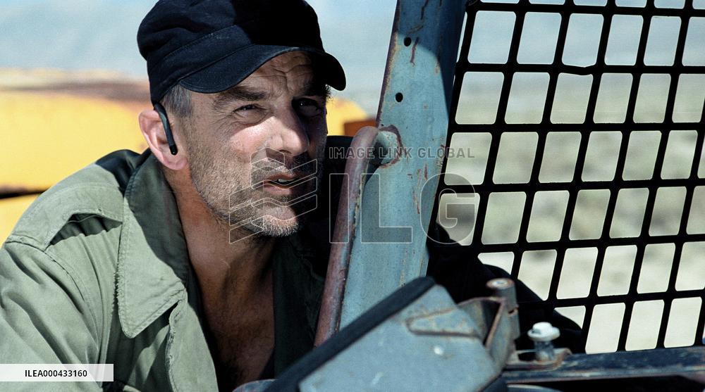 Land Of Plenty (2004)