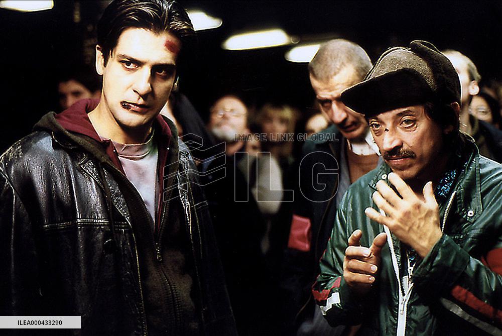 Kontroll; Control (2003)