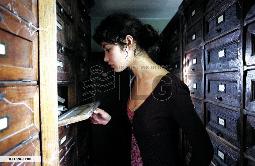 L' Annulaire; The Ring Finger (2005)