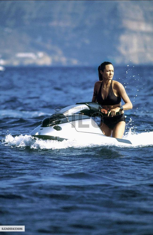 Lara Croft Tomb Raider: The Cr (2003)