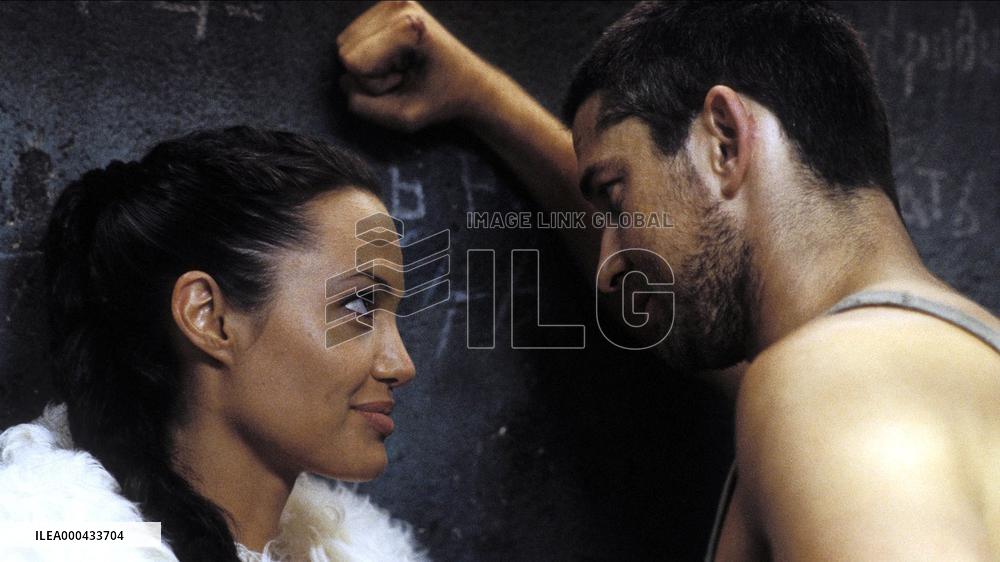 Lara Croft Tomb Raider: The Cr (2003)