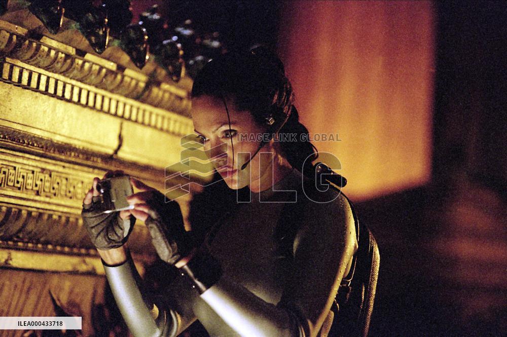 Lara Croft Tomb Raider: The Cr (2003)