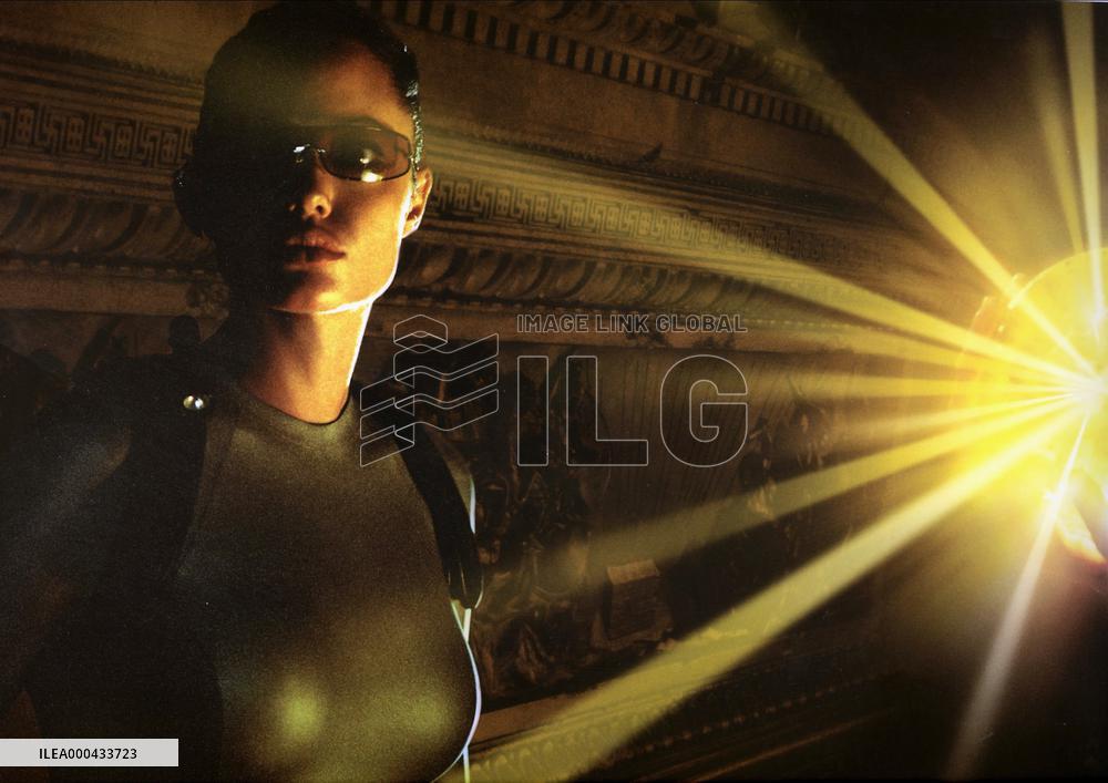 Lara Croft Tomb Raider: The Cr (2003)