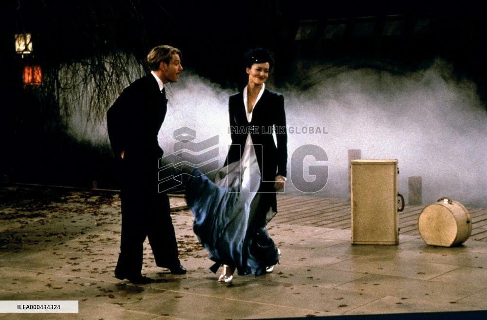 Lost And Delirious (2000)