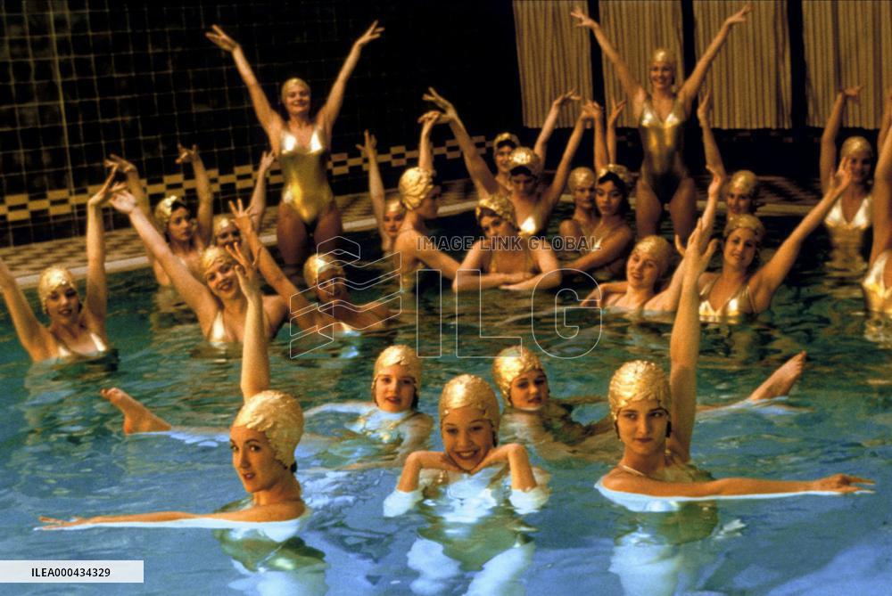 Lost And Delirious (2000)