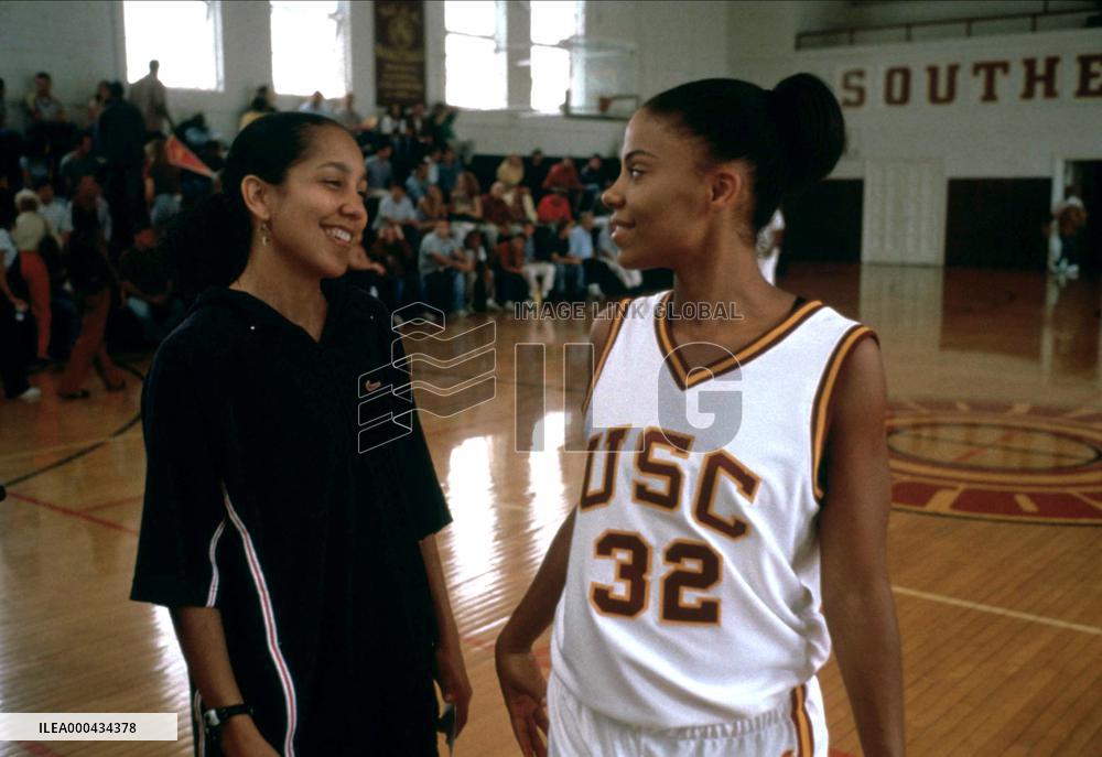Love & Basketball (2000)