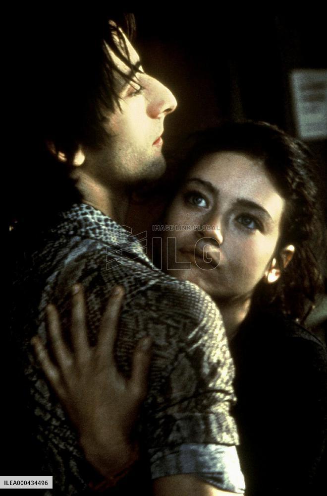 Love The Hard Way (2001)