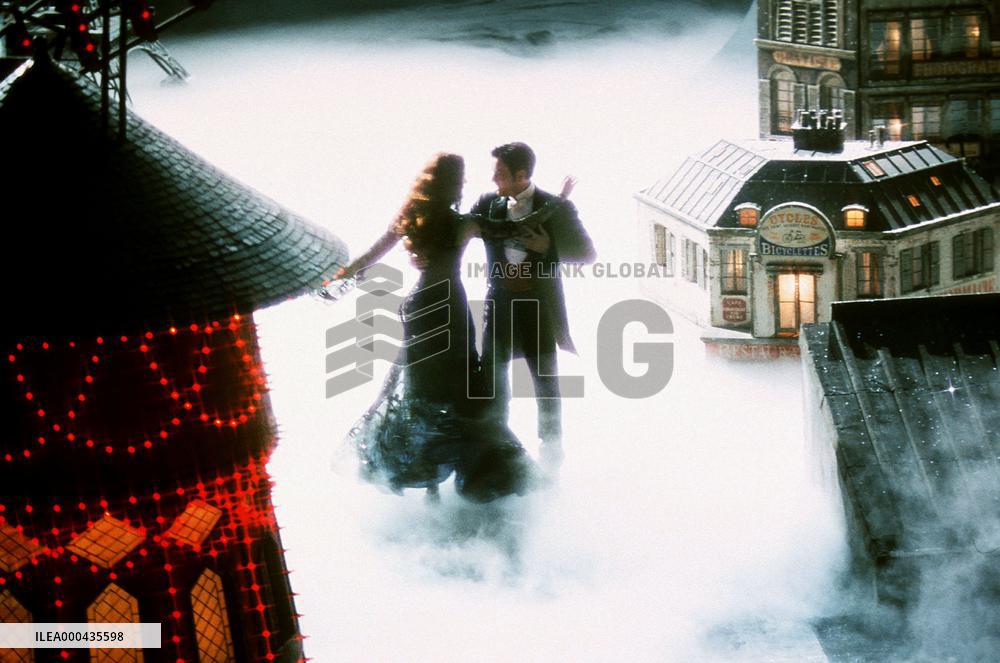 Moulin Rouge! (2001)