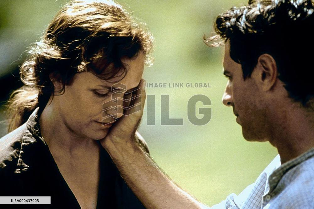 Nowhere In Africa (2001)