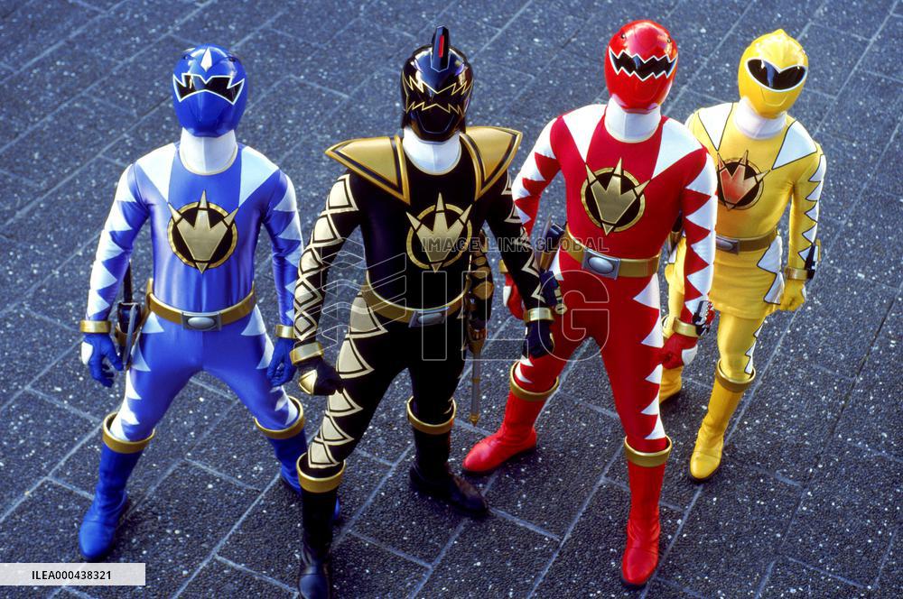 Power Rangers Dinothunder (2004)