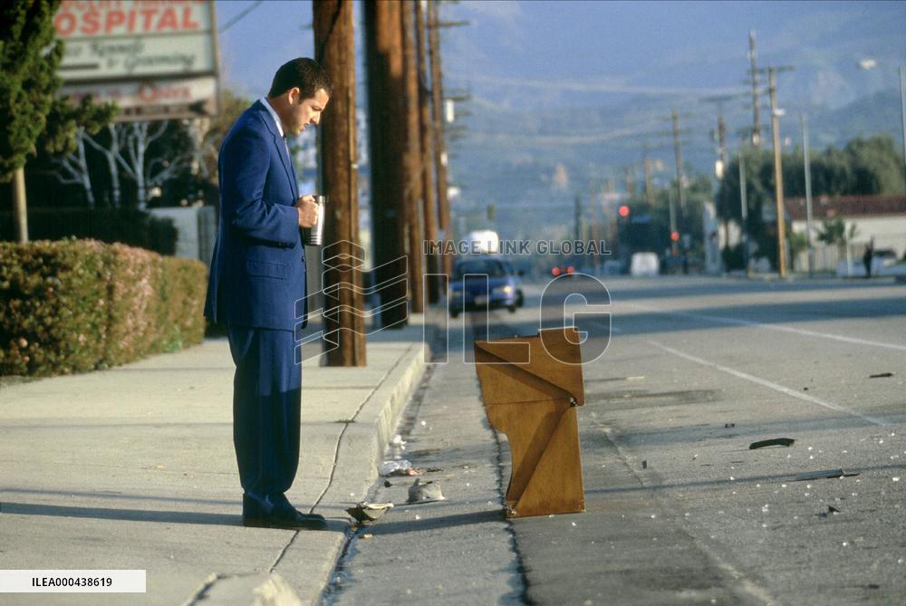 Punch-Drunk Love (2002)