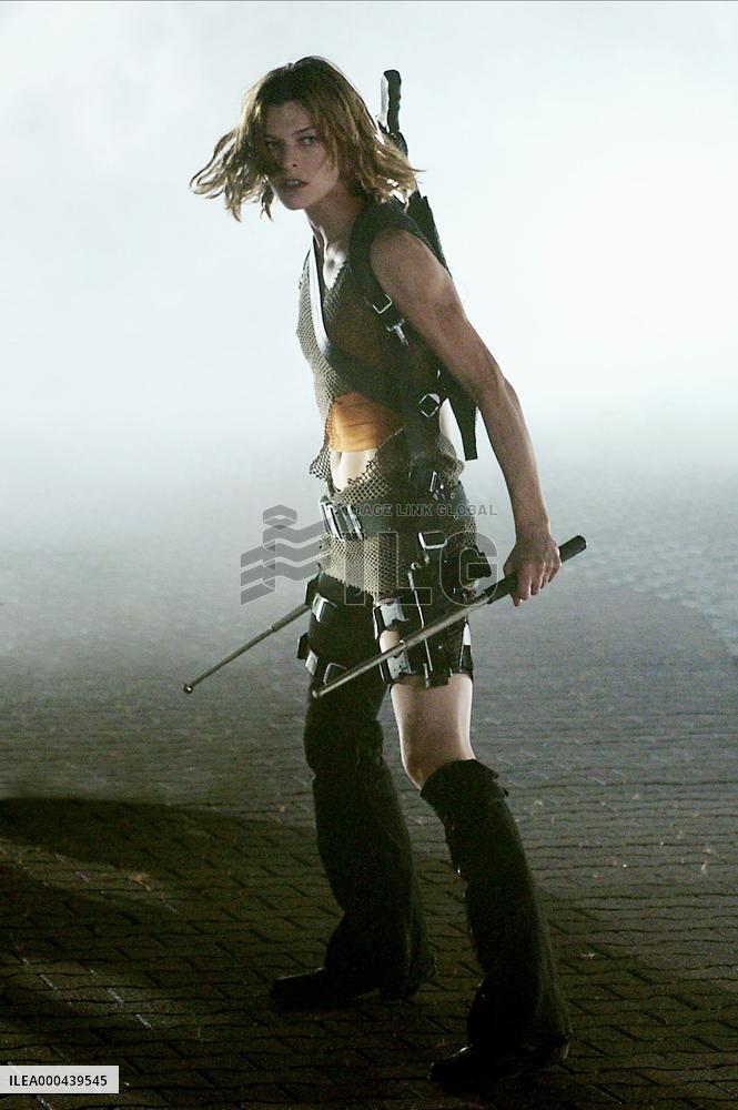 Resident Evil: Apocalypse (2004)